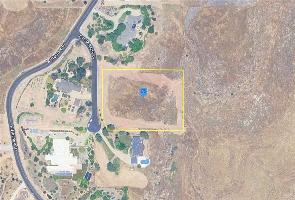 13901 Bonny-Kerry Dr, Madera, CA 93636