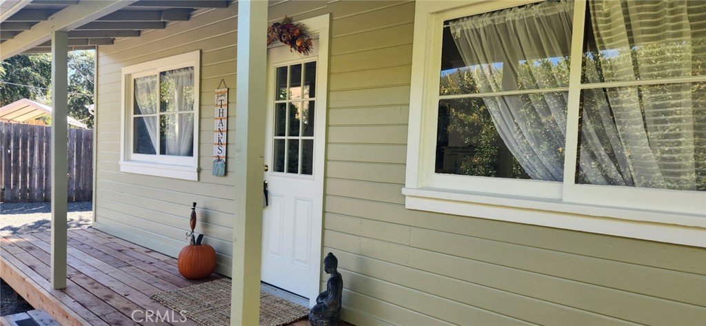 5967 Grove St, Lucerne, CA 95458