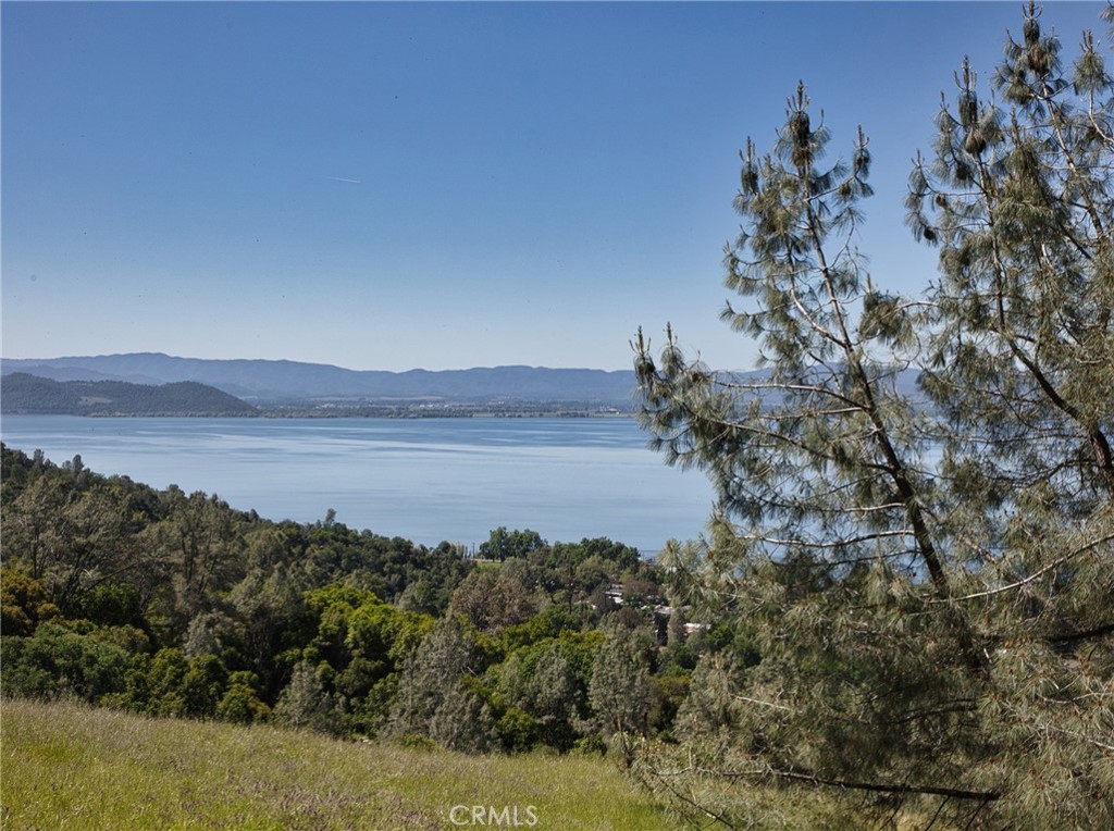 6983 Leslie Rd, Lucerne, CA 95458