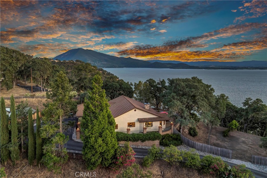 6949 Panoramic Dr, Lucerne, CA 95458