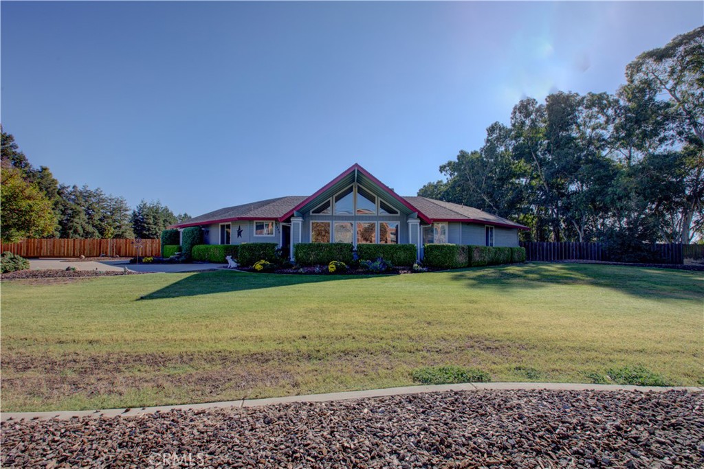 5390 G St, Merced, CA 95340