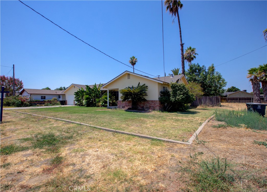 2701 7th St #1, Hughson, CA 95326