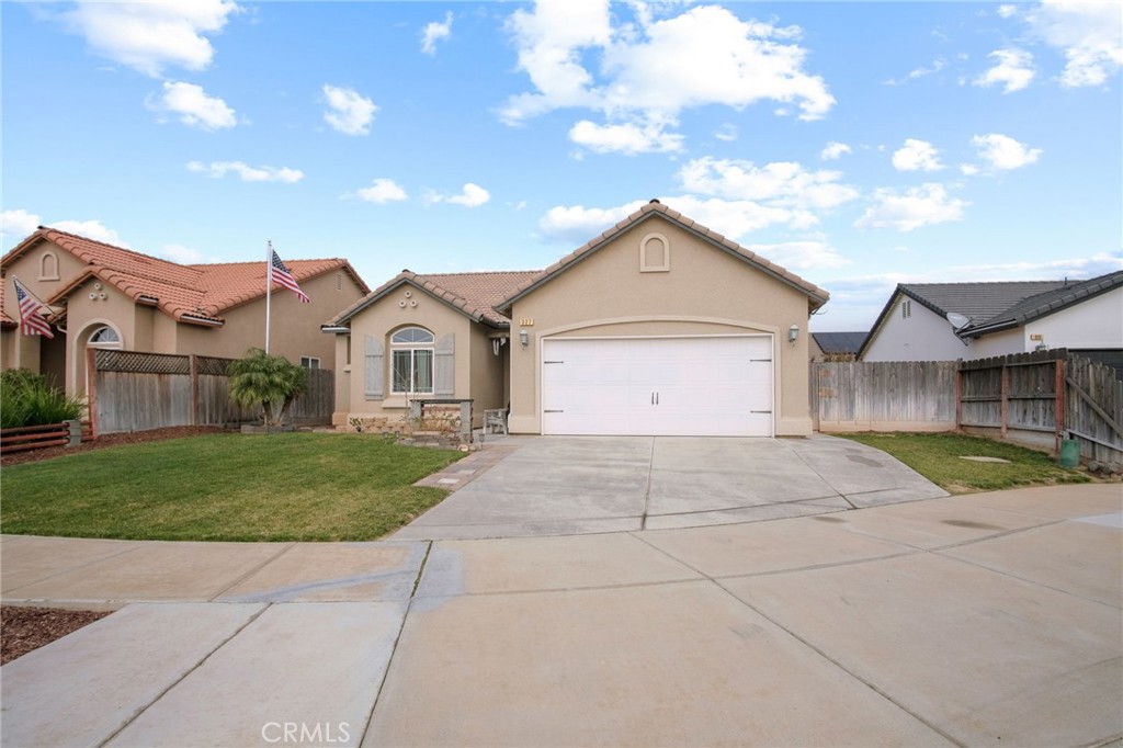 327 Hart Dr, Merced, CA 95348