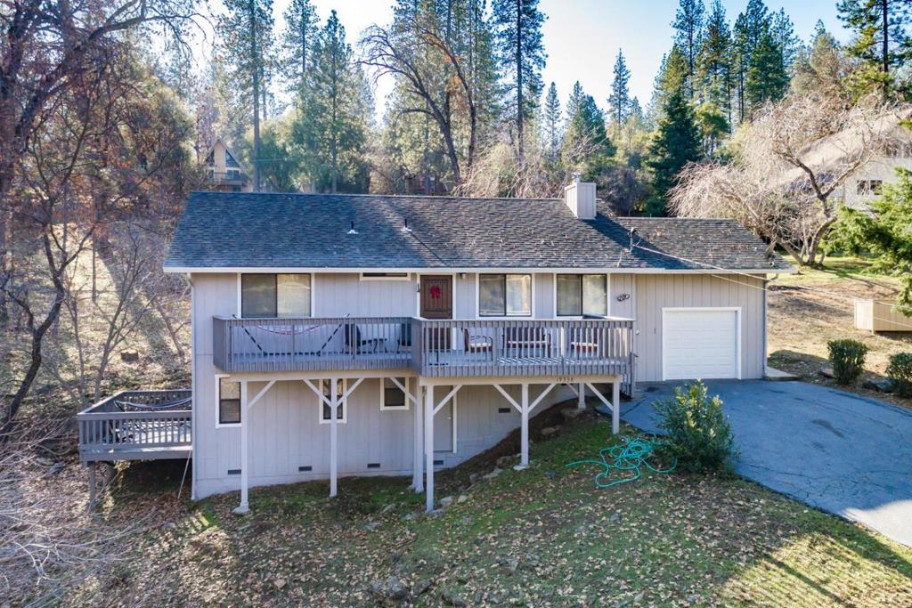 19338 James Cir, Groveland, CA 95321