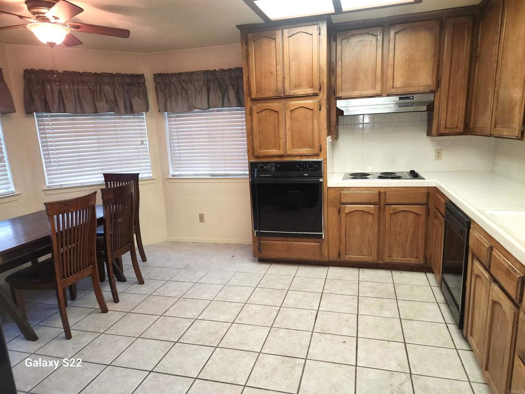6049 N Constance Ave, Fresno, CA 93722