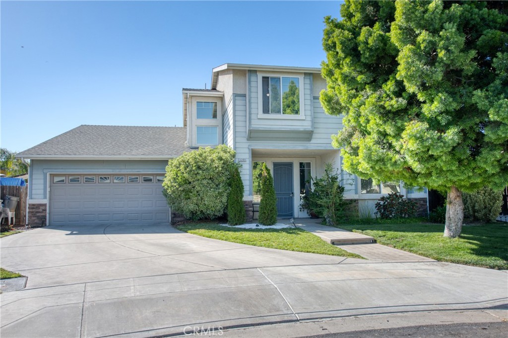 5360 W Terrace Ave, Fresno, CA 93722