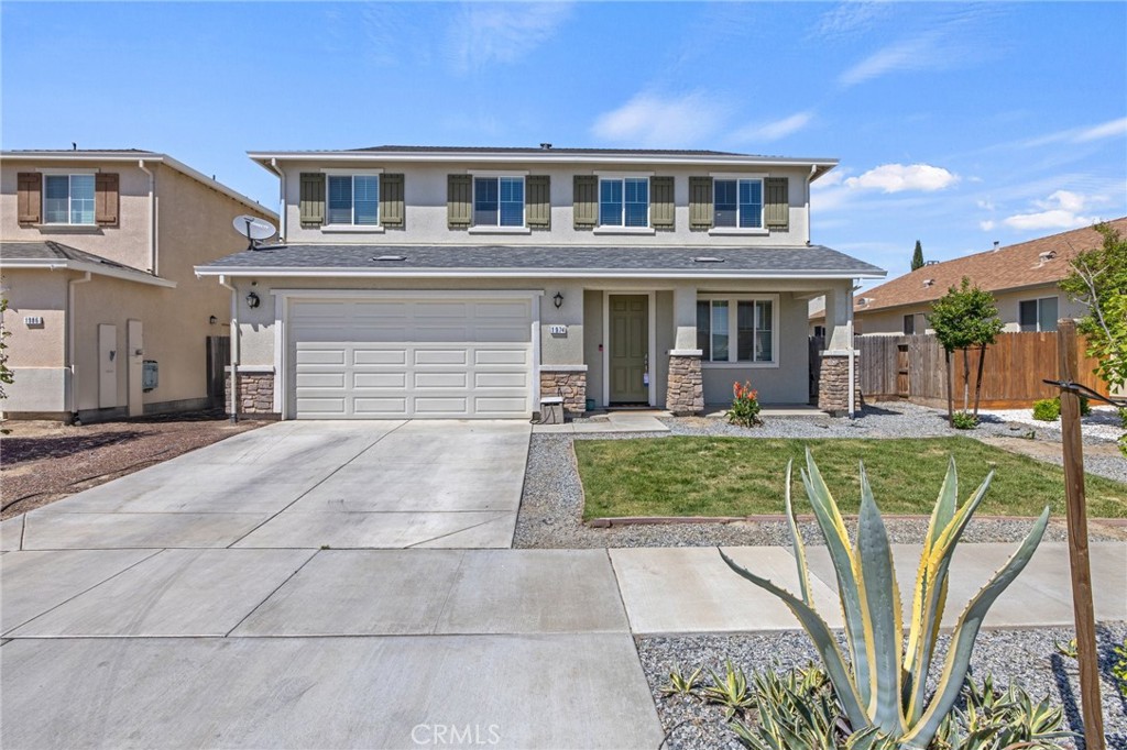 1974 W Concord Way, Hanford, CA 93230