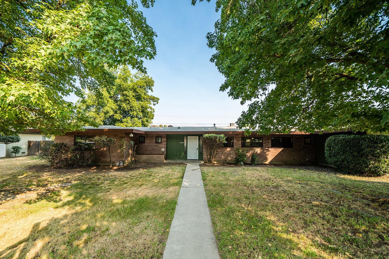 London Properties Chowchilla Real Estate 408 Ventura Ave