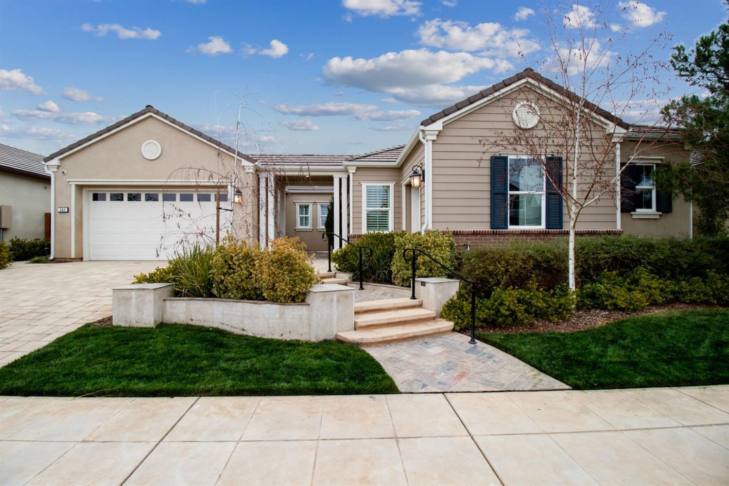 London Properties Madera Real Estate 583 Crescent Ln