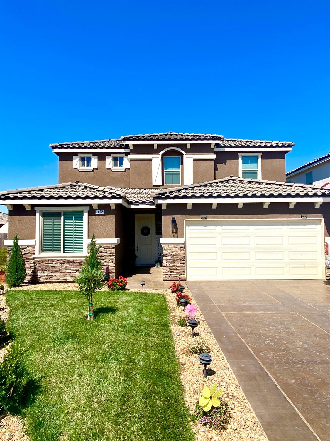 London Properties Madera Real Estate 1422 Taylor Ln