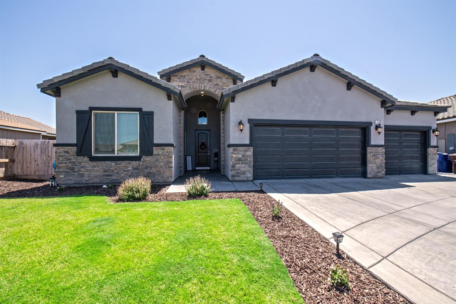 London Properties Kerman Real Estate 16185 W Ashli Ave