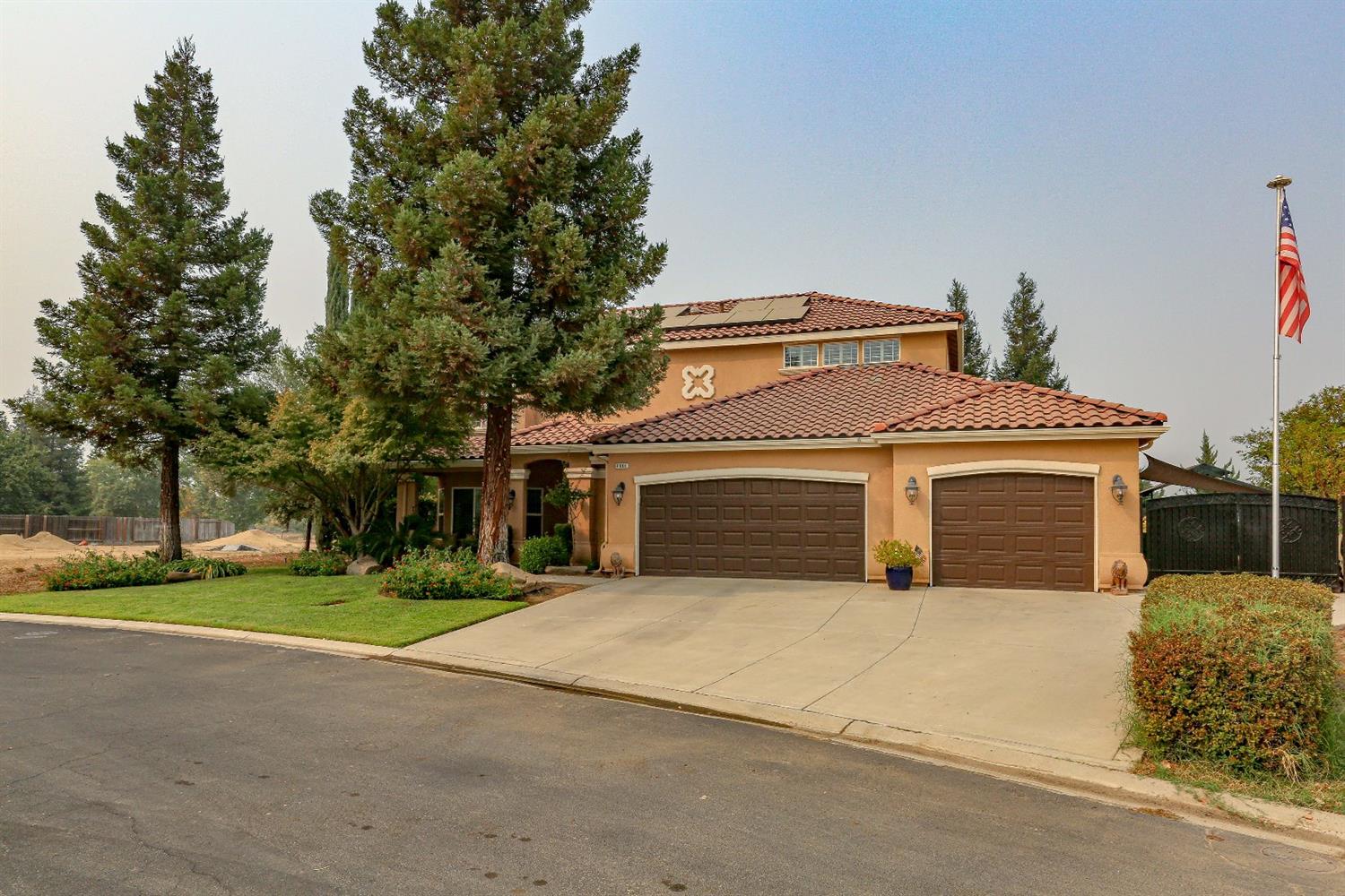 London Properties Chowchilla Real Estate 4090 Bella Vista