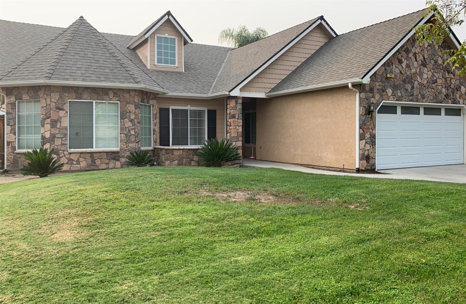 London Properties Kerman Real Estate 751 S Walnut Ave