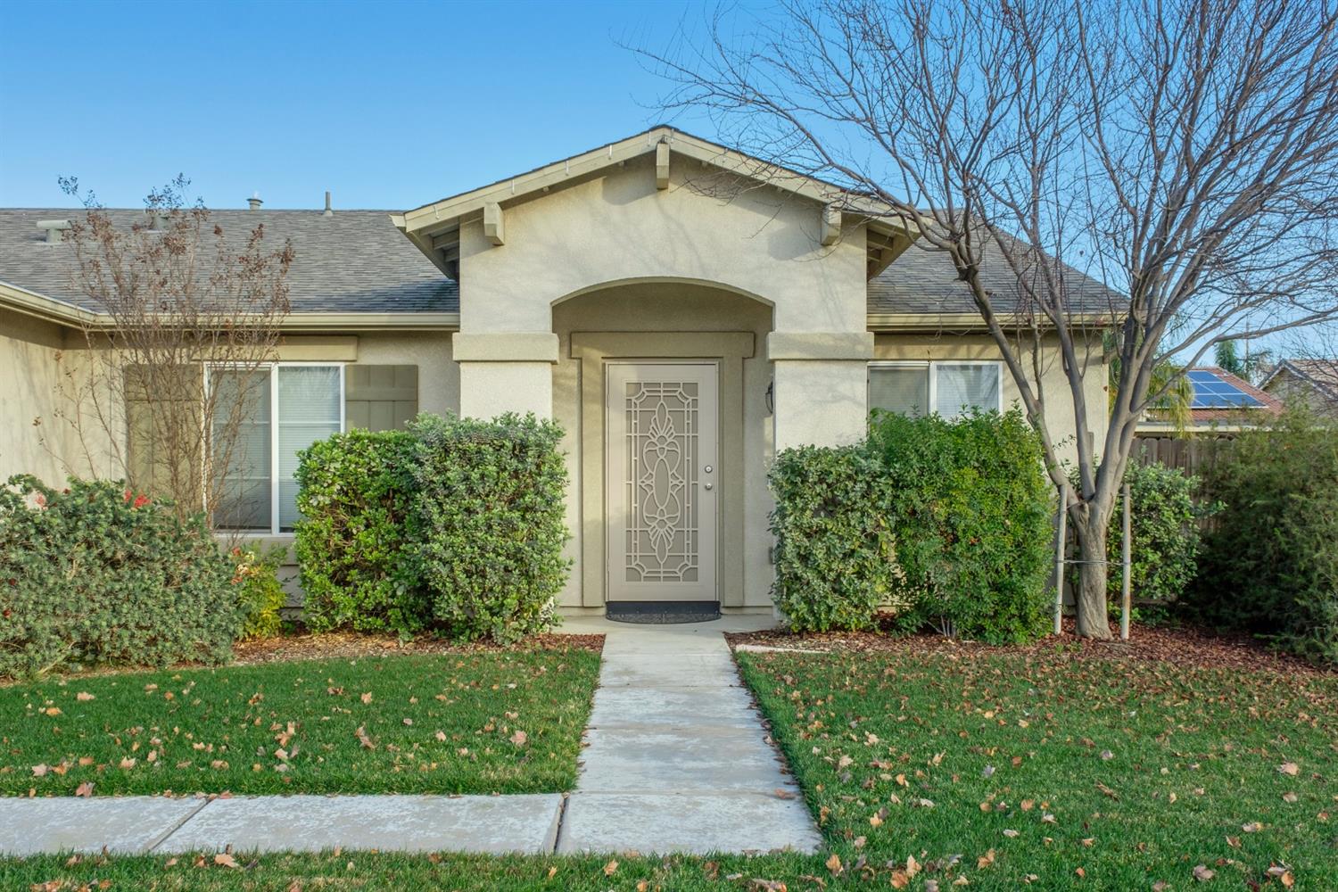 London Properties Fresno Real Estate 2579 S Waldby Ave