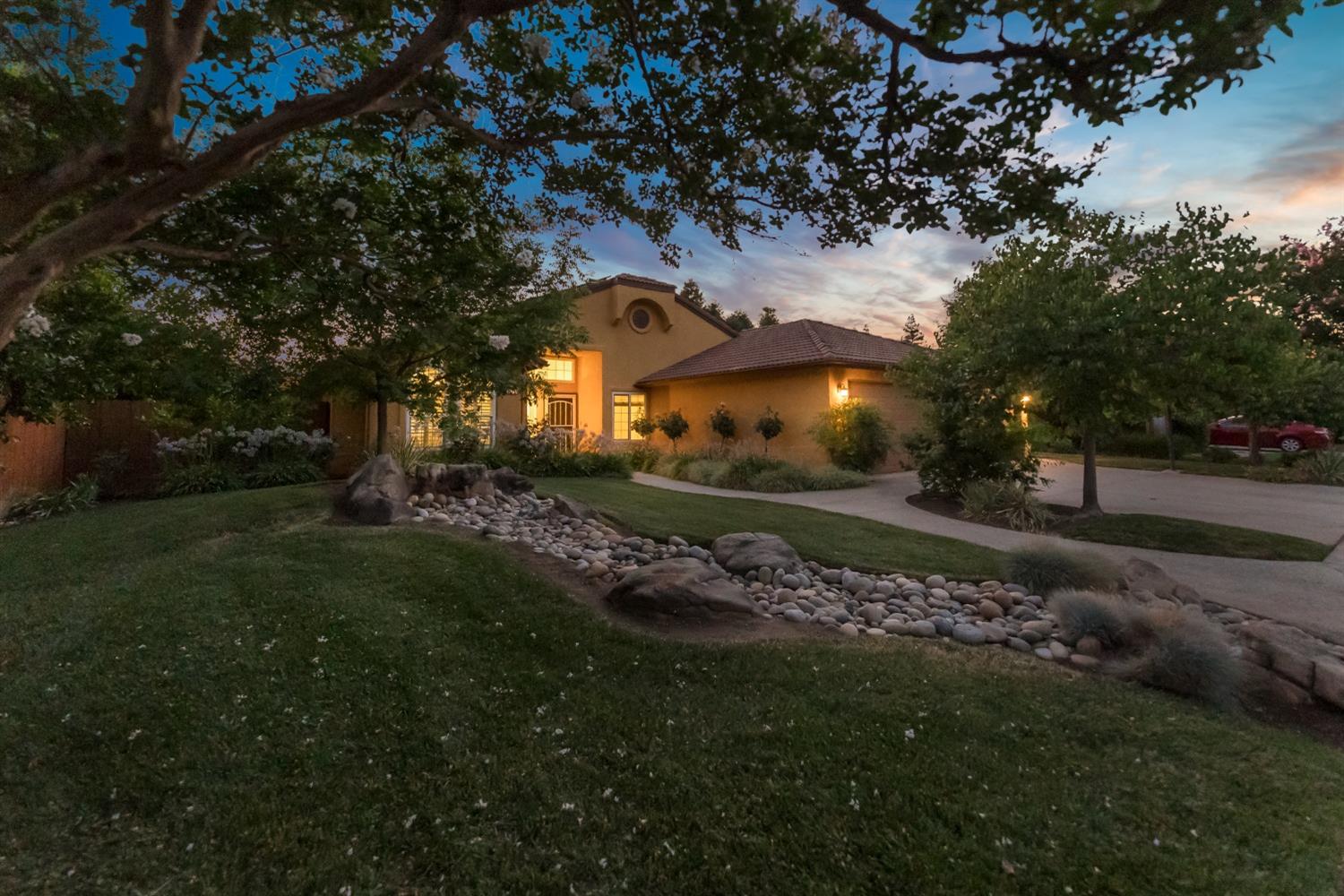 780 Burl Ave, Clovis, CA 93611