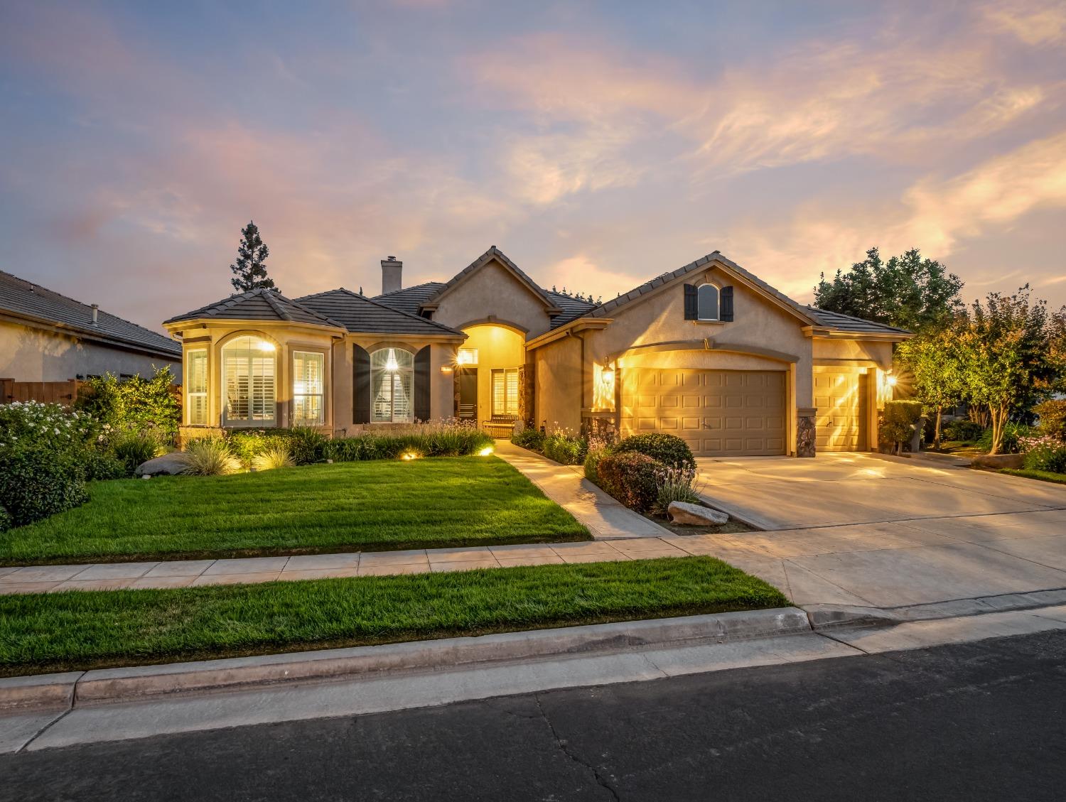 762 W Quincy Ave, Clovis, CA 93619