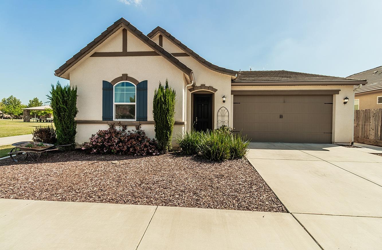3188 Wrenwood Ave, Clovis, CA 93619