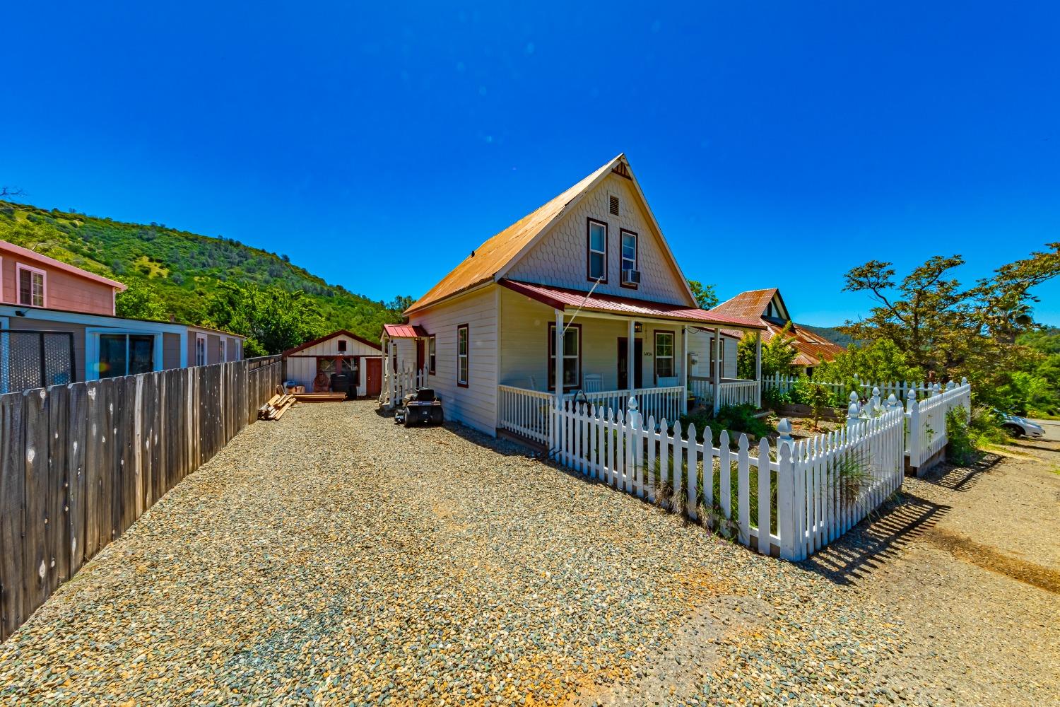 5026 Water St, Coulterville, CA 95311
