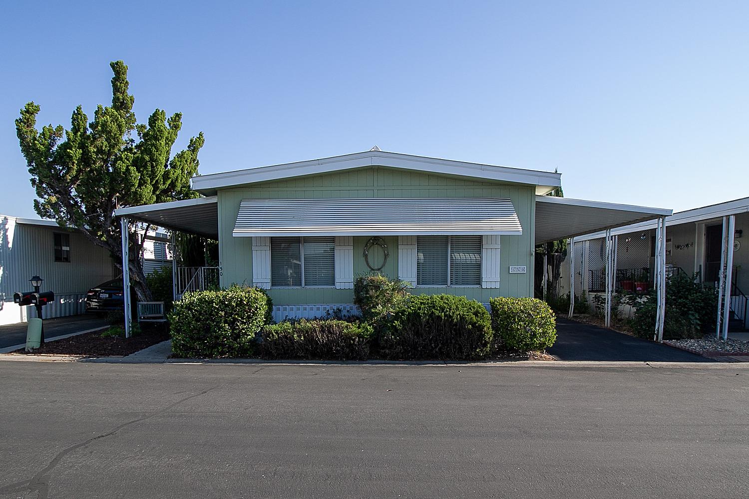 221 W Herndon Ave #150, Fresno, CA 93650