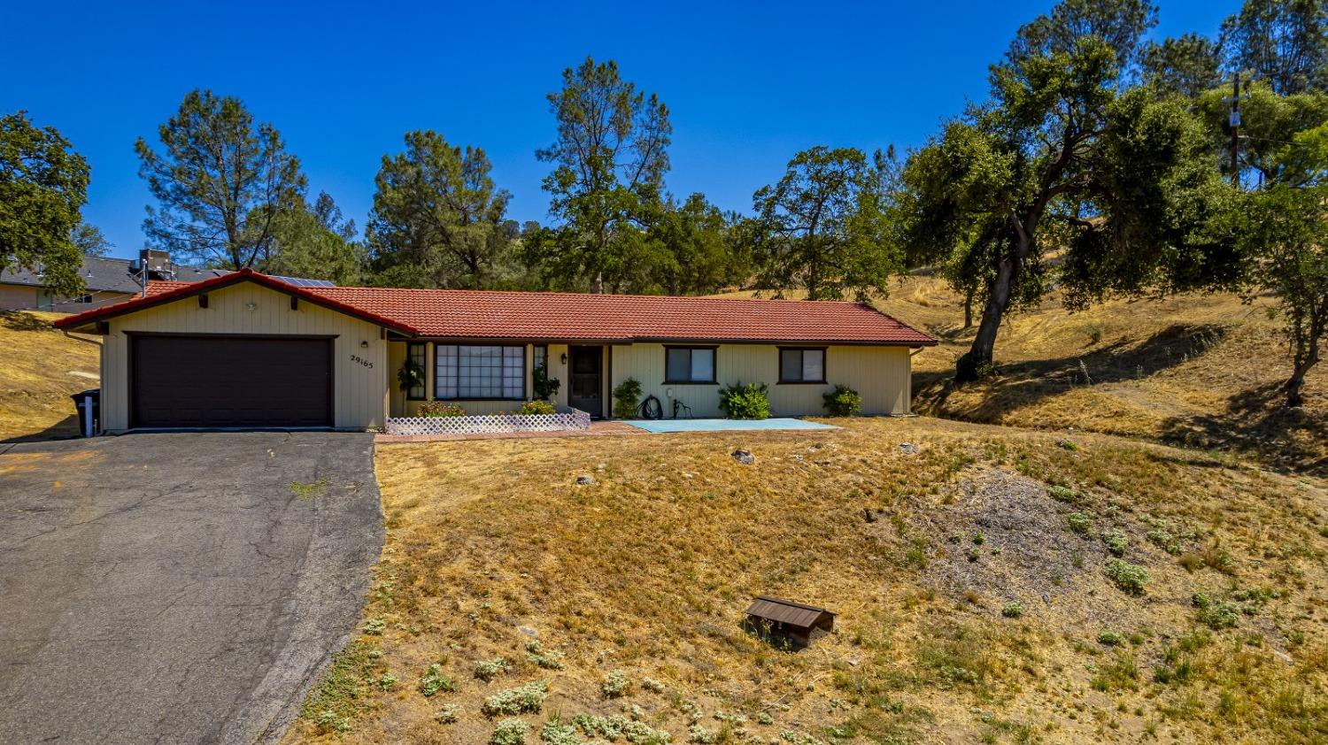 29165 Revis Rd, Coarsegold, CA 93614