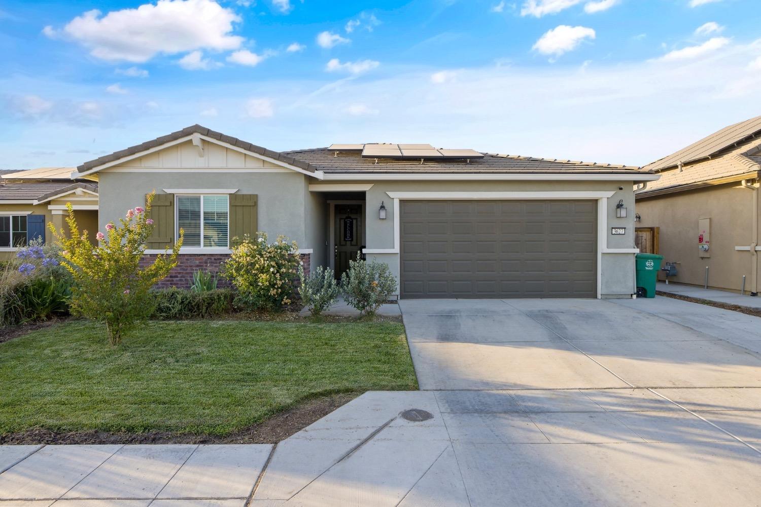 3627 Pacifica Dr, Madera, CA 93637