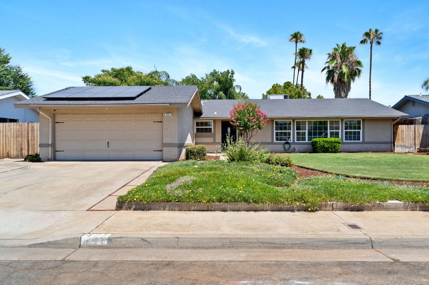 421 McArthur Ave Ave, Clovis, CA 93611