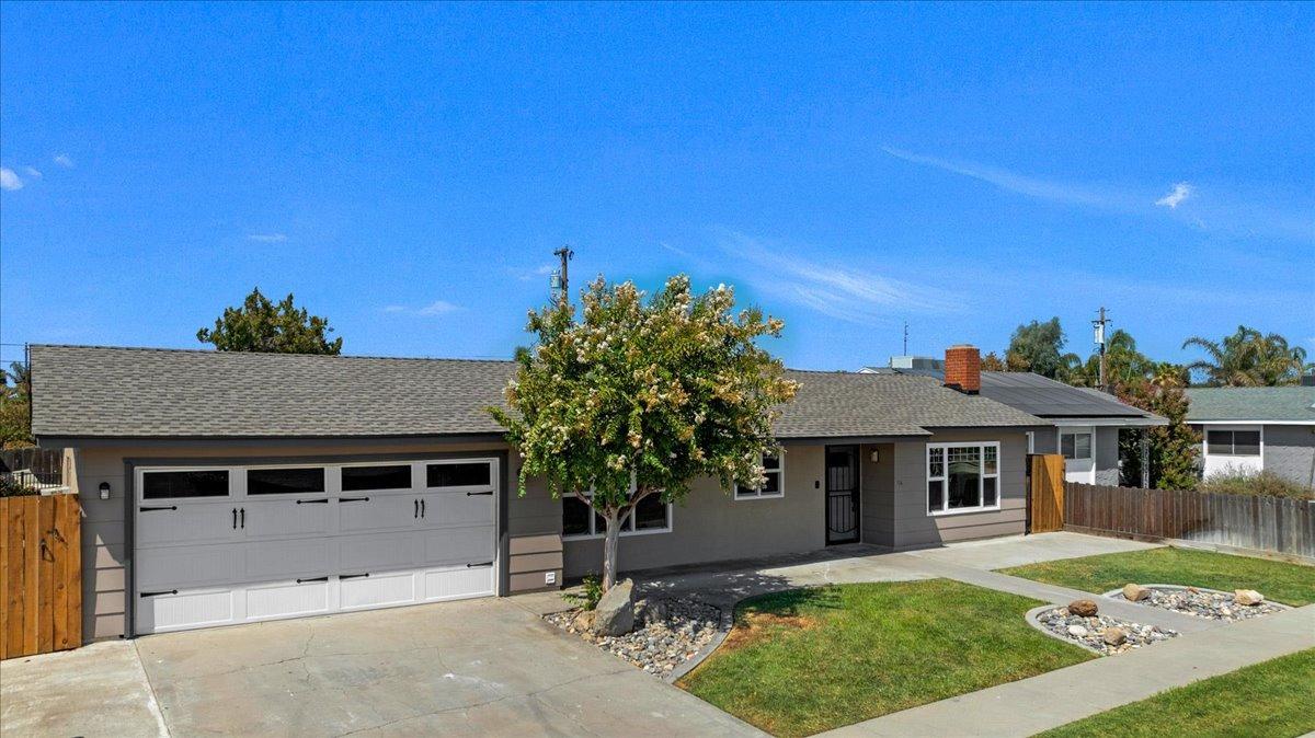 514 E Magnolia Ave, Hanford, CA 93230