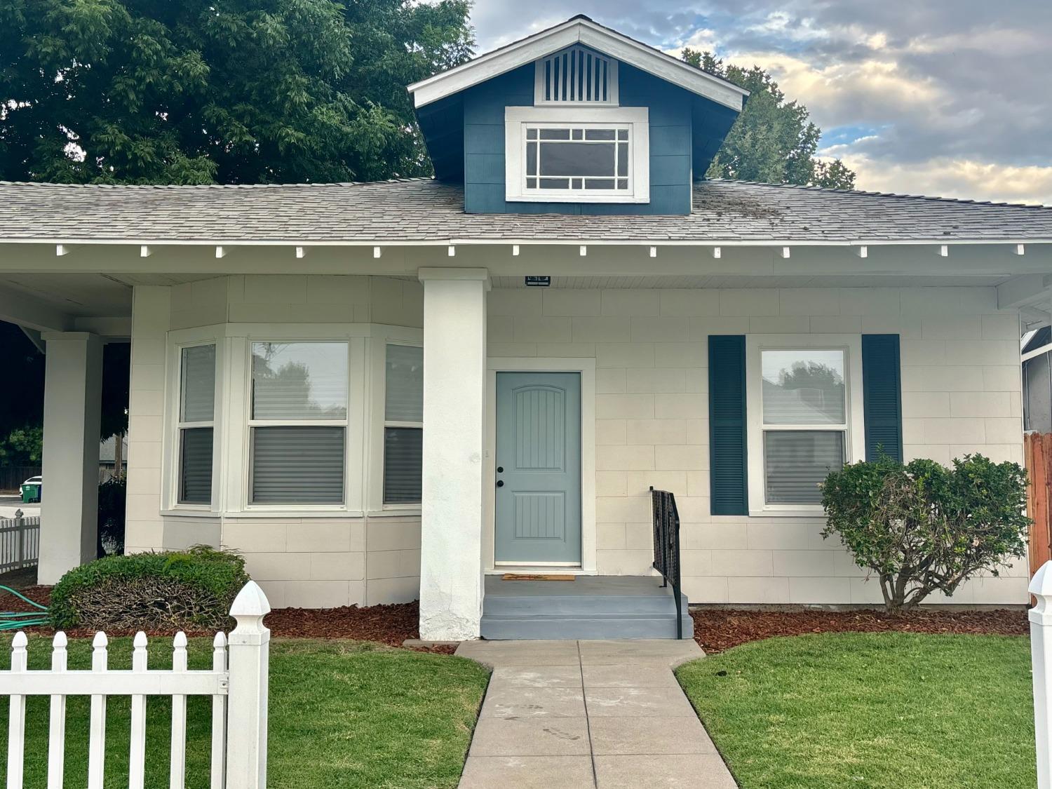 1601 19TH Ave, Kingsburg, CA 93631