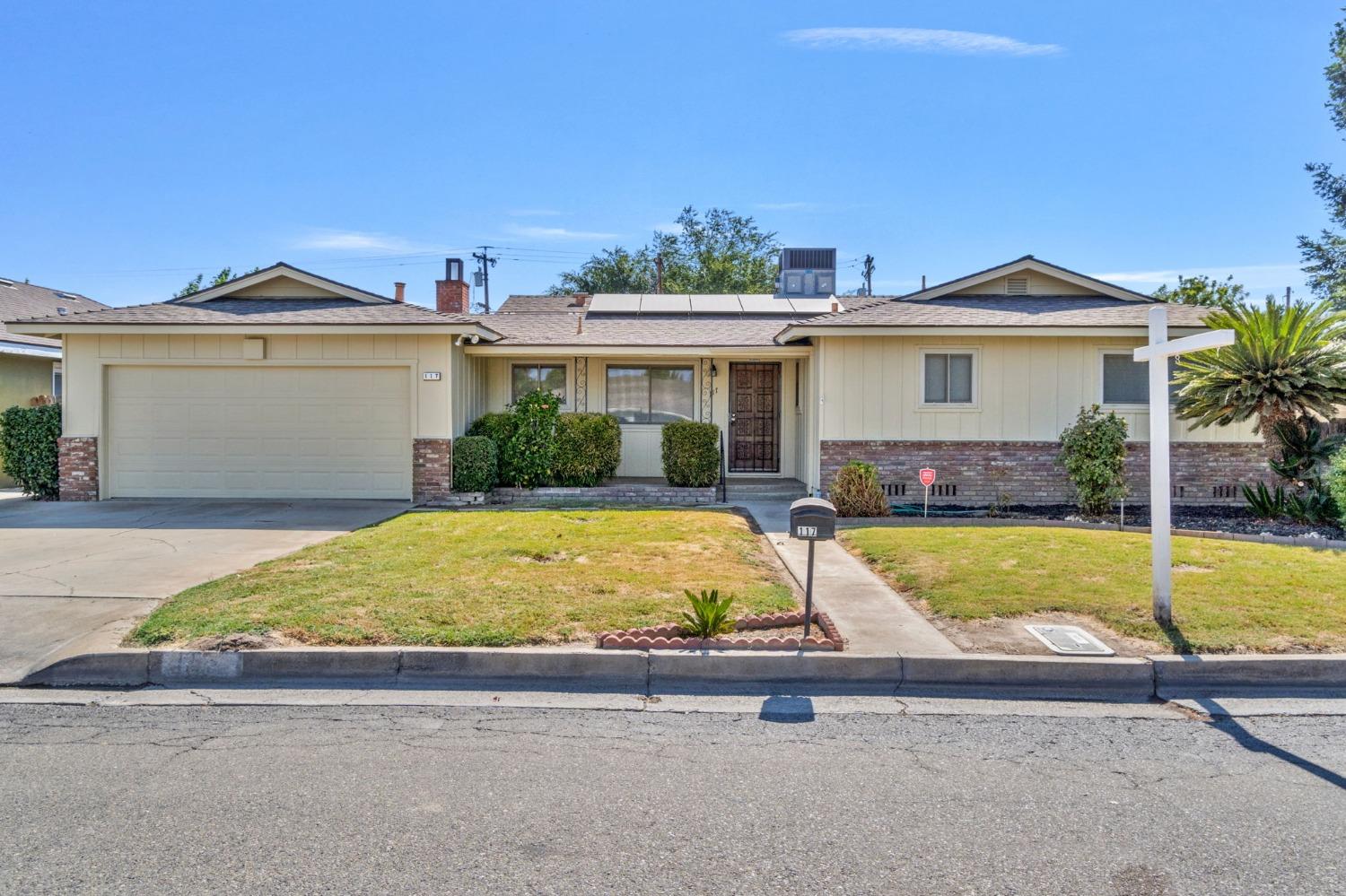 117 Hilton St, Madera, CA 93637
