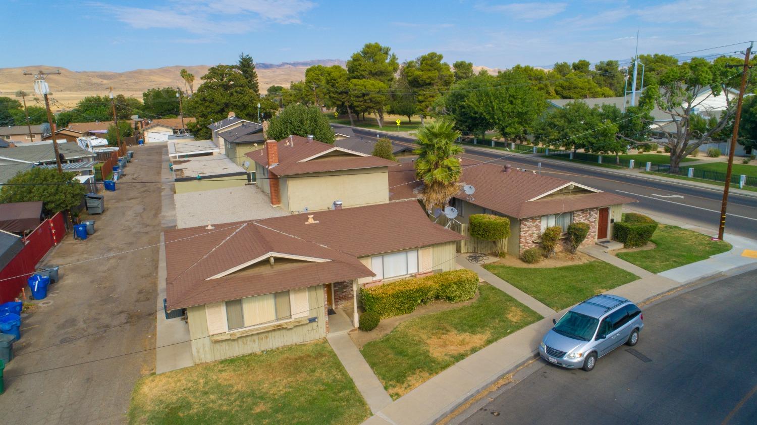 100 S Coalinga St, Coalinga, CA 93210