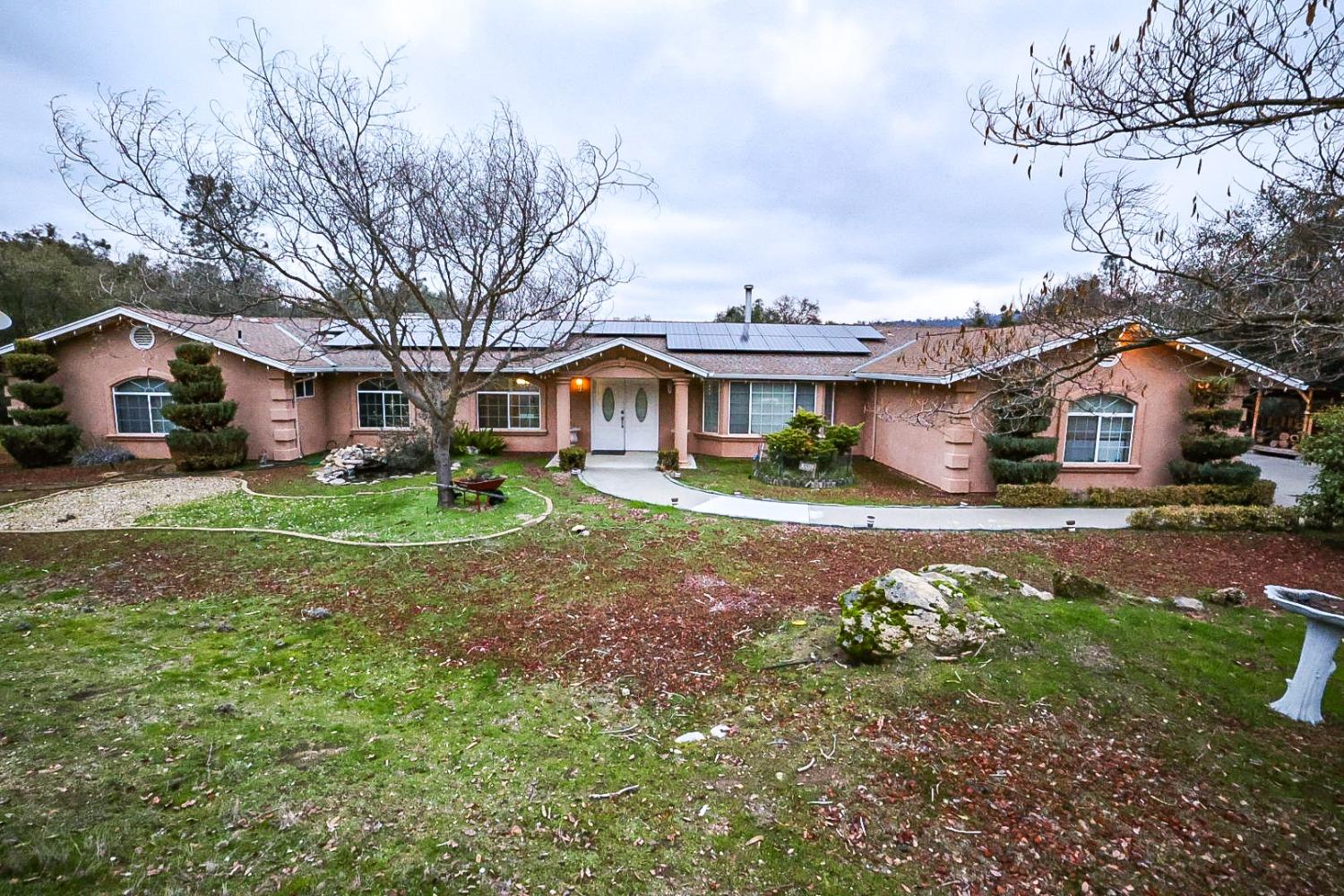 30082 Tioga Rd, Coarsegold, CA 93614