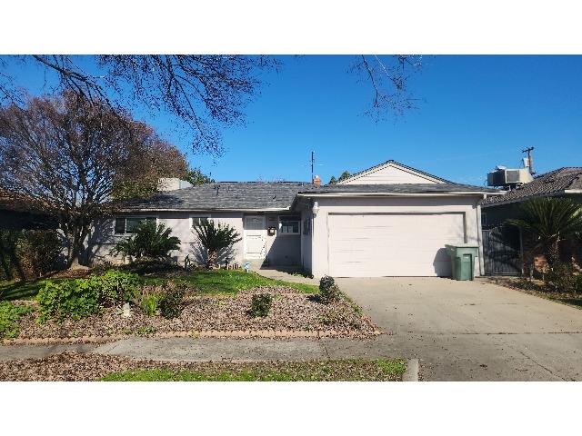 710 E San Bruno Ave, Fresno, CA 93710