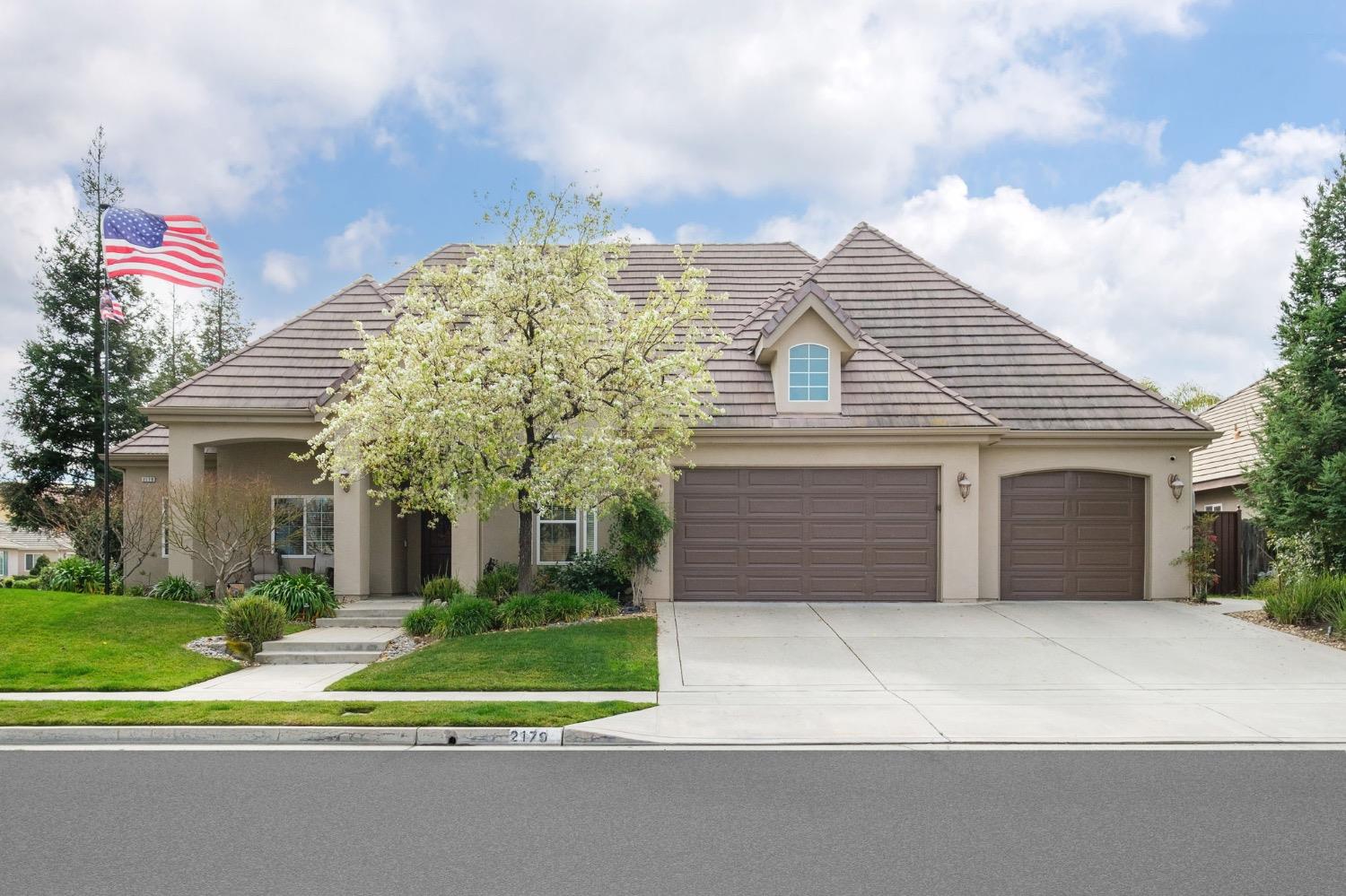 2179 E Olympic Ave, Fresno, CA 93730