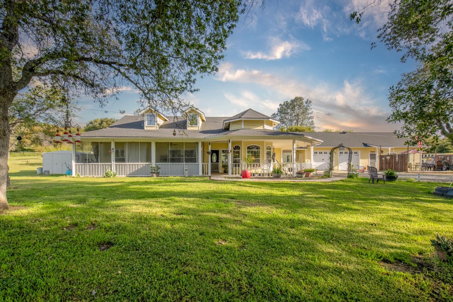 33214 Longhorn Ln, Auberry, CA 93602