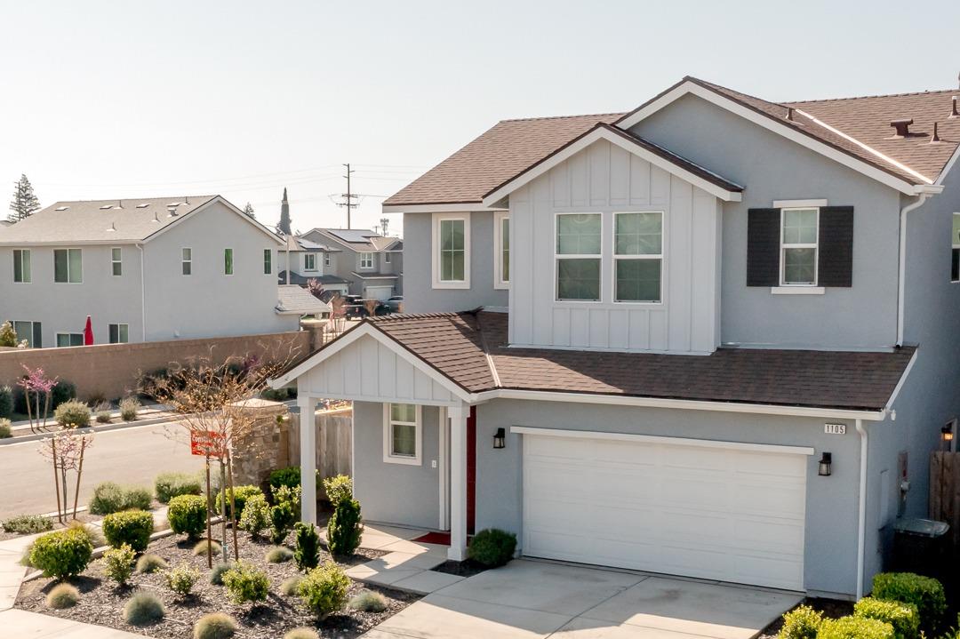 1105 W Sedona Ave, Visalia, CA 93291