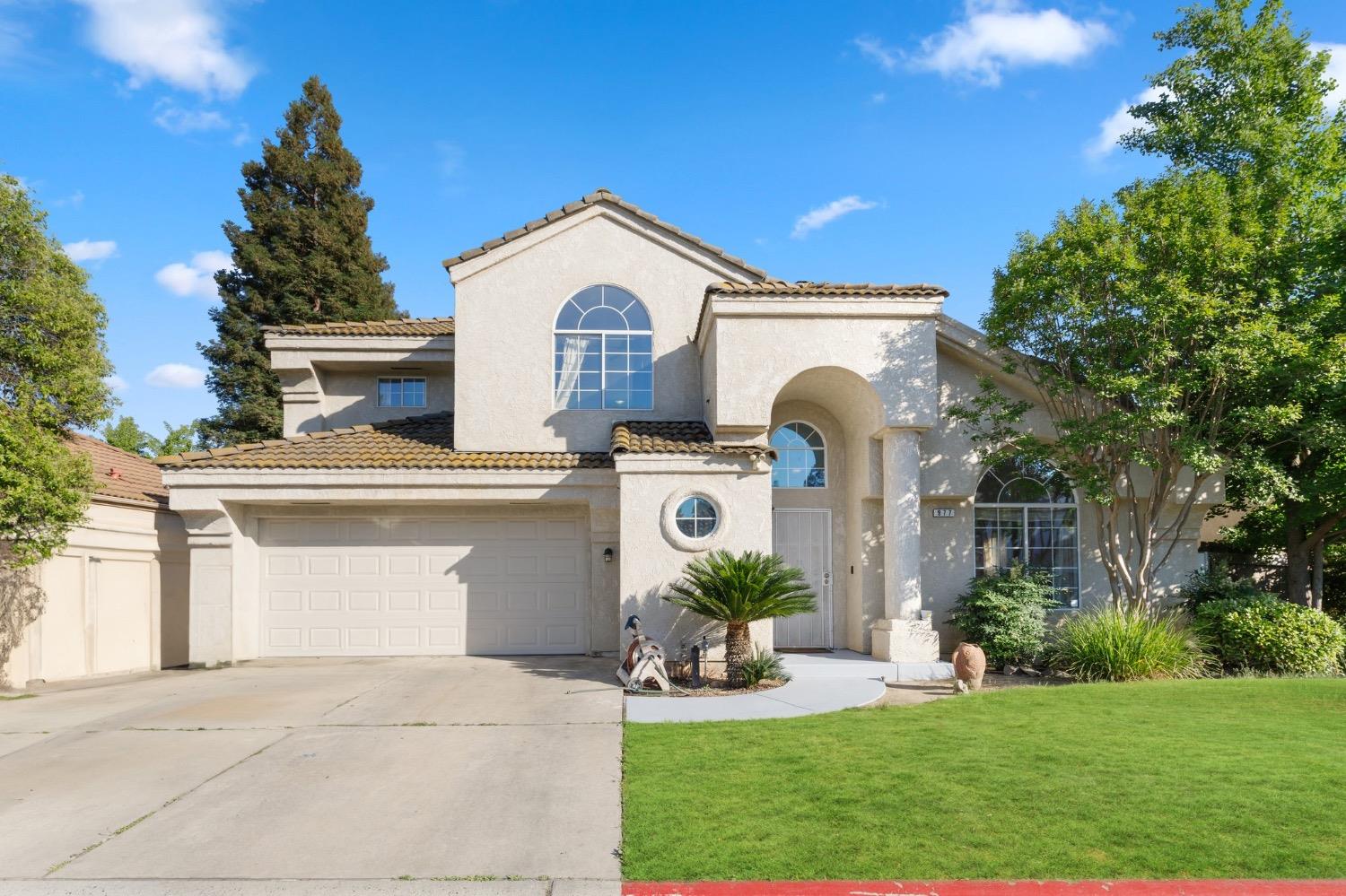 977 E Pennsylvania Ave, Fresno, CA 93720