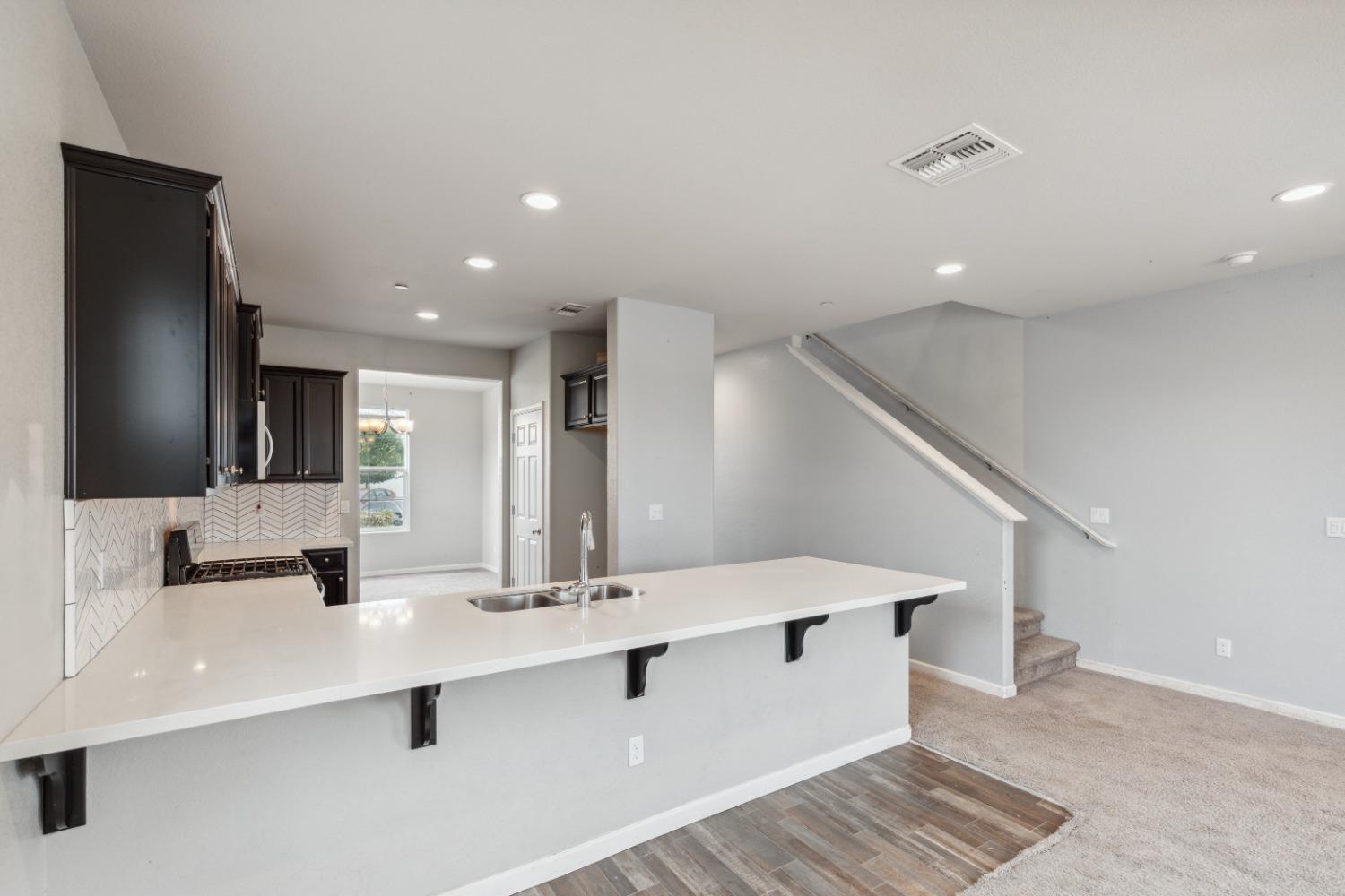 2830 Leanna Ave, Fresno, CA 93737