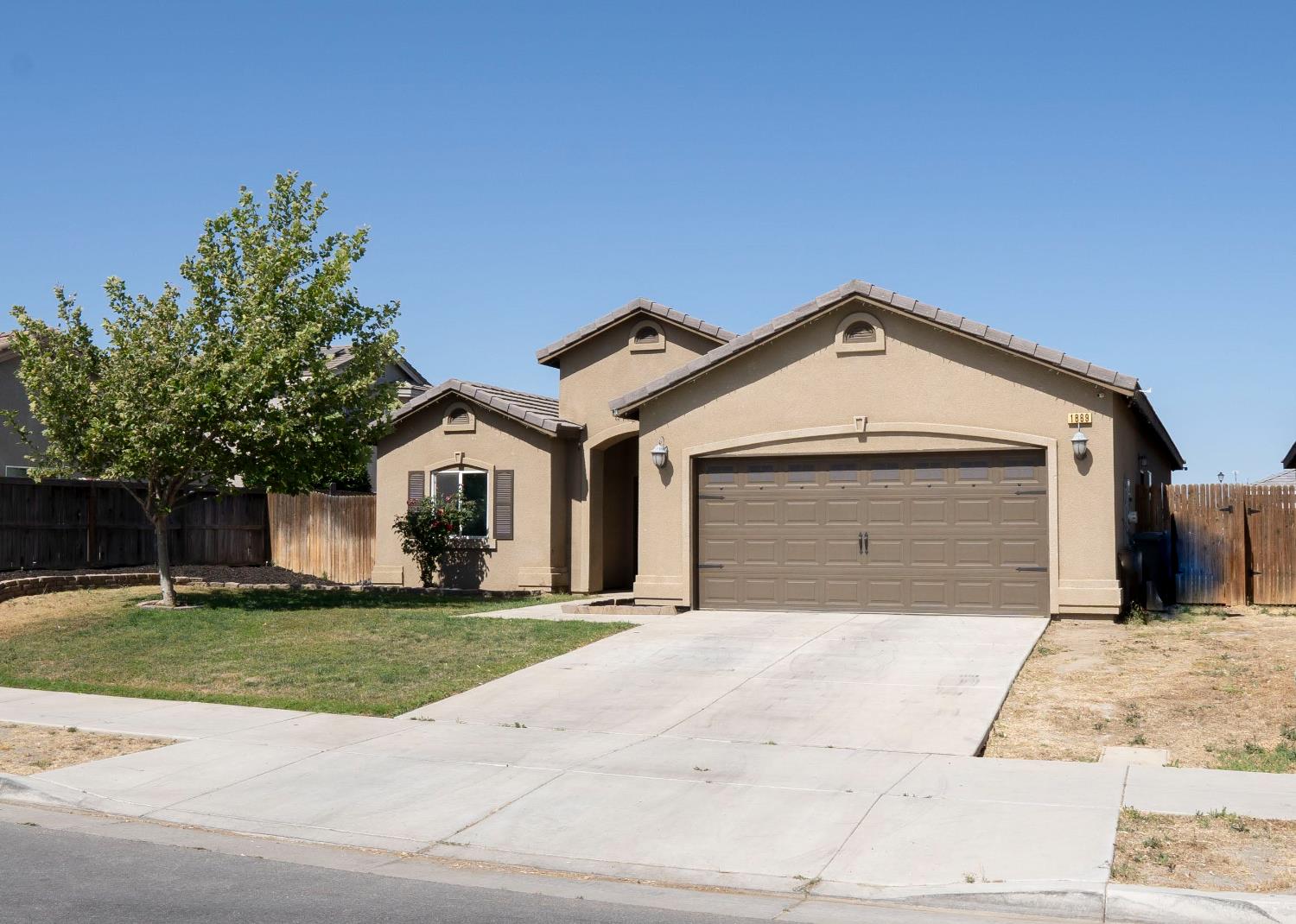 1869 Soledad Ave, Wasco, CA 93280