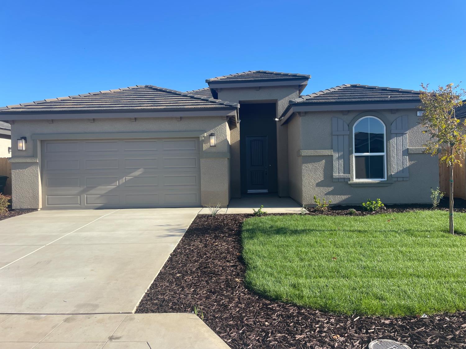 16180 West Monterey Ave, Kerman, CA 93630