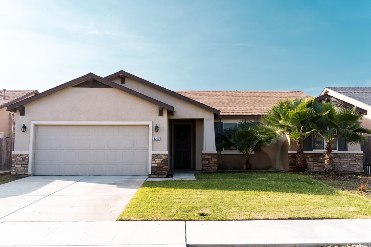 1303 22Nd Ave, Kingsburg, CA 93631