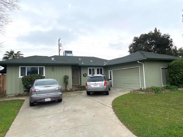 2938 E Willis Ave, Fresno, CA 93726