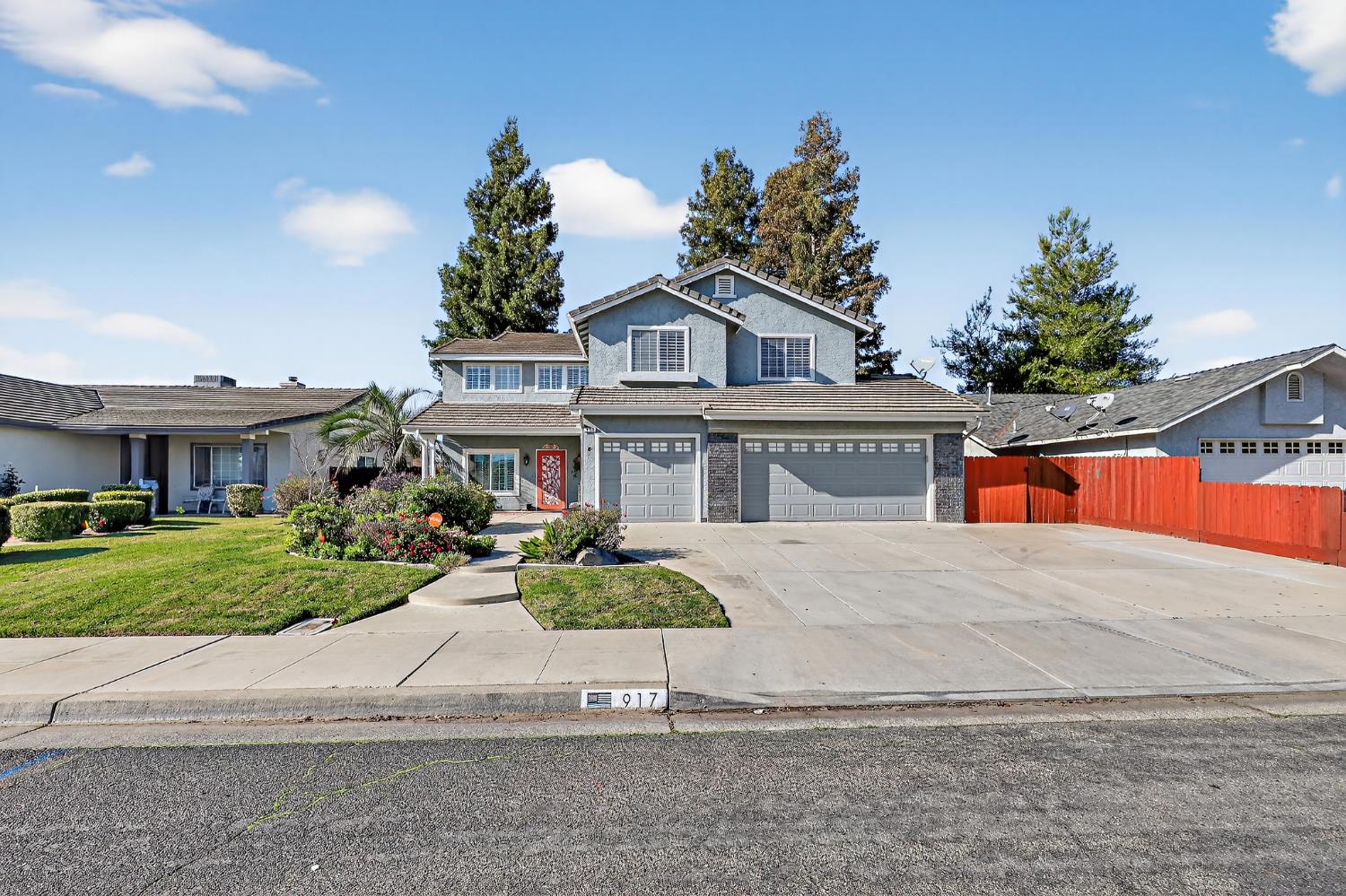 917 Amador, Chowchilla, CA 93610