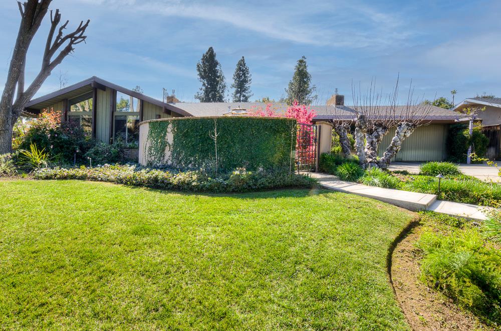 2633 W San Jose Ave, Fresno, CA 93711