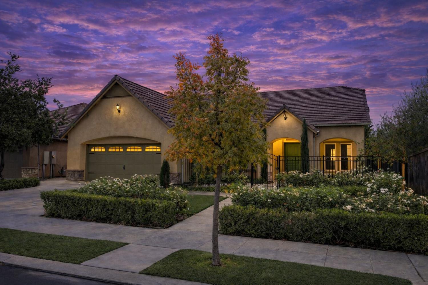 3544 Prescott Ave, Clovis, CA 93619