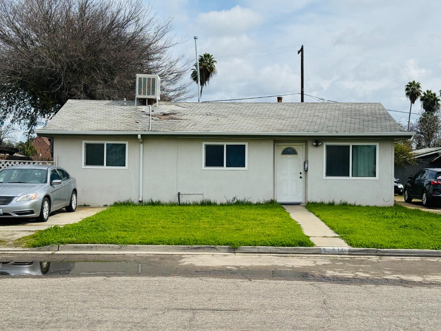 814 Brehler Ave, Sanger, CA 93657