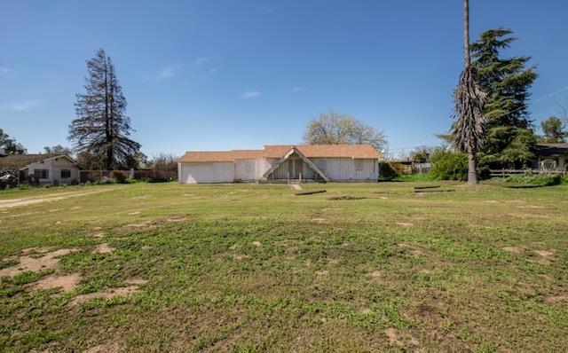 8233 S Elm Ave, Fresno, CA 93706