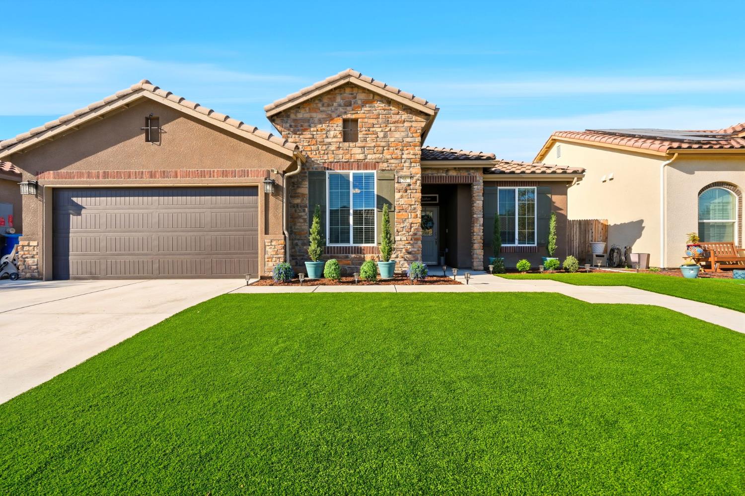 756 Strada St, Lemoore, CA 93245