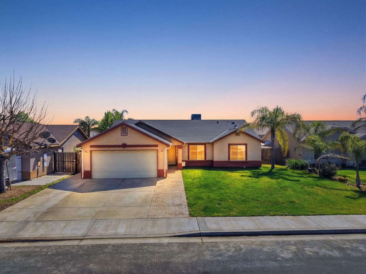 1849 W Spring Crest St, Hanford, CA 93230