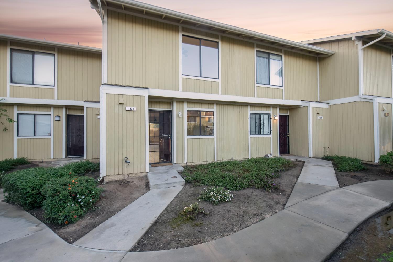 4885 N Backer Ave #151, Fresno, CA 93726