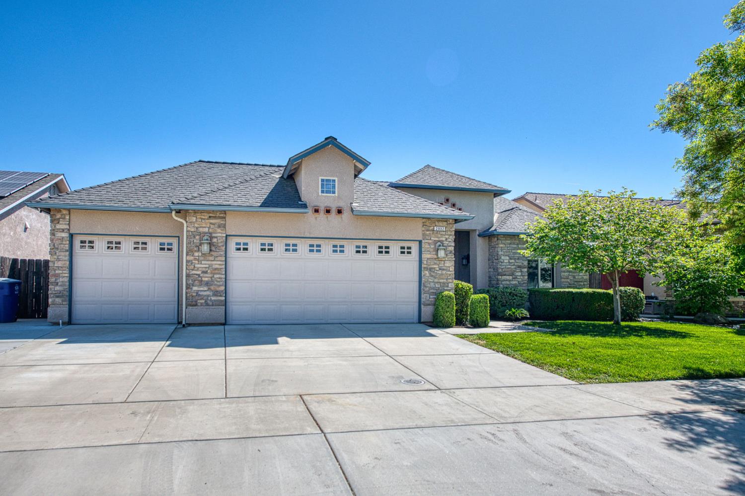 2952 25Th Ave, Kingsburg, CA 93631